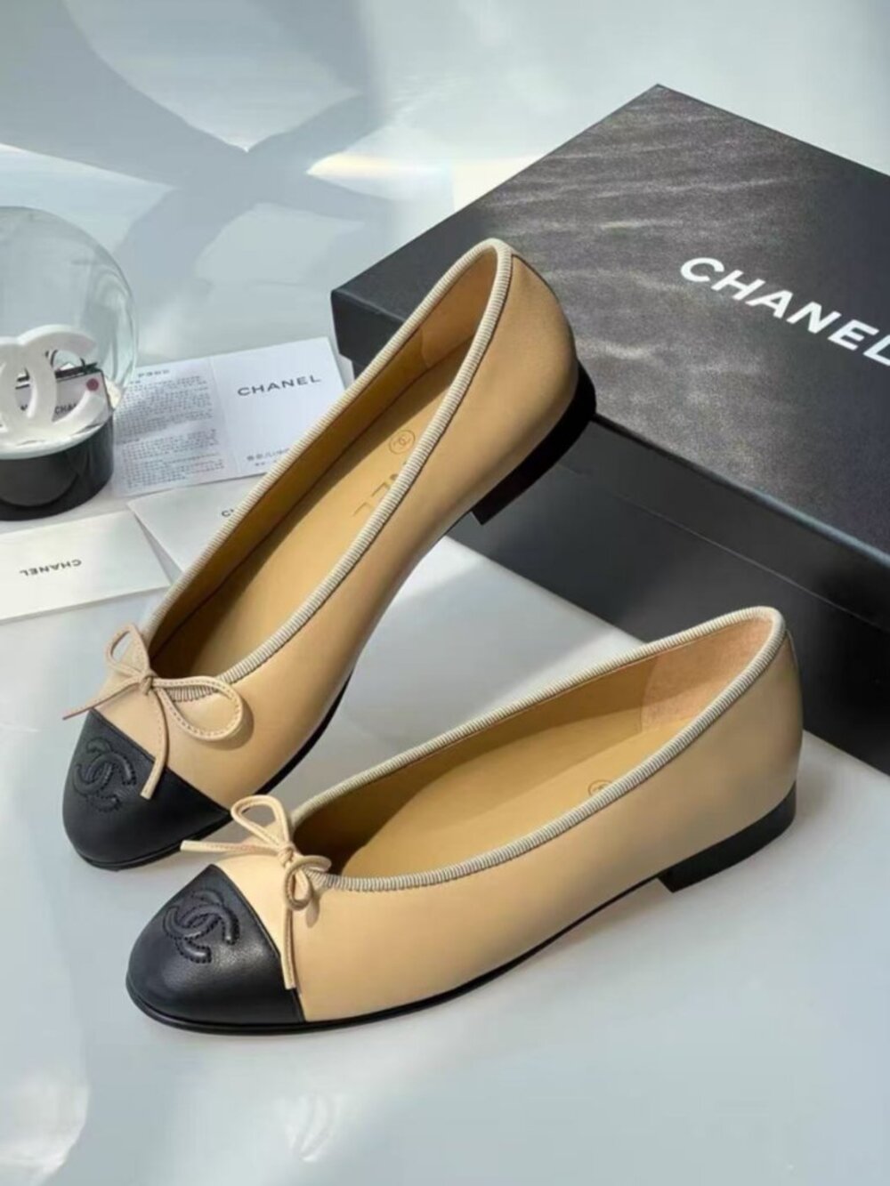 CHANEL Beige Black Cap Toe Bow Interlocking CC Leather Ballet Flats